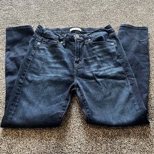 Good American Good Waist Crop. Dark Wash. High waist, skinny. Size 4/27.